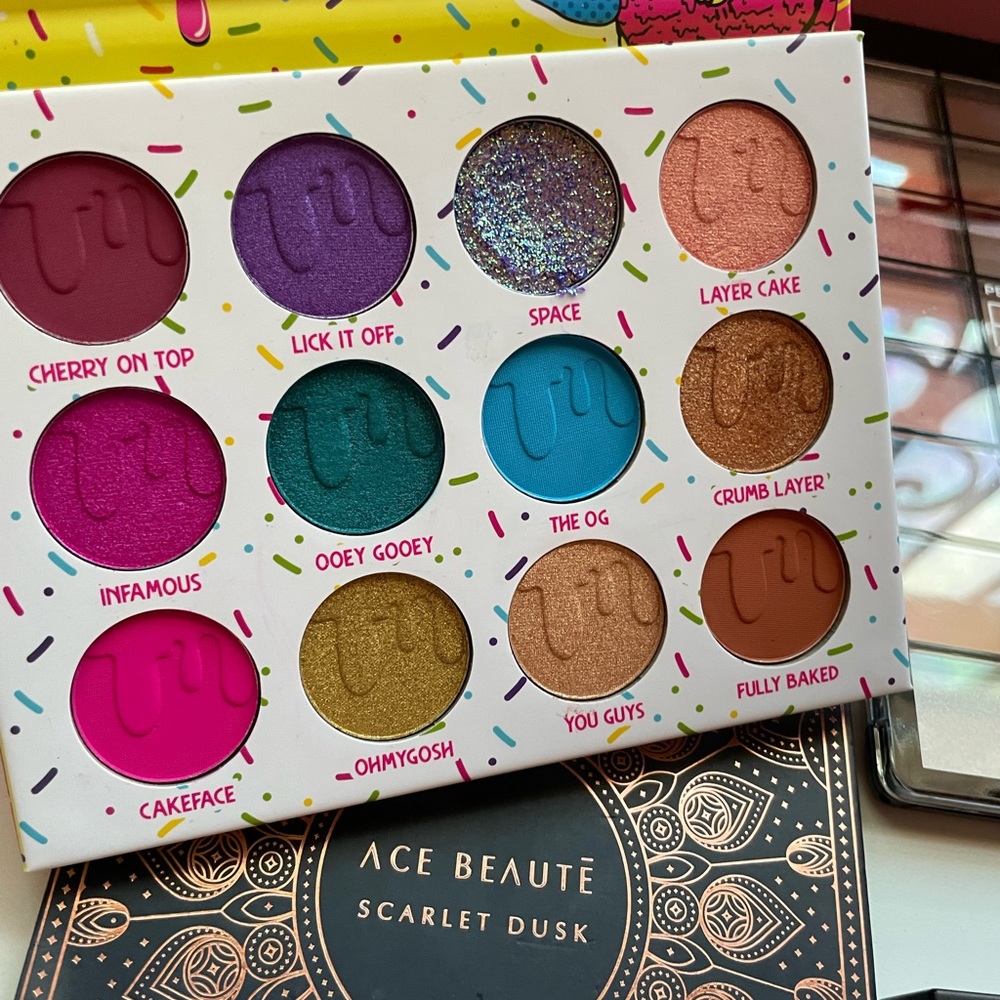 makeup bundle 👑💋 - Picture 4 of 16